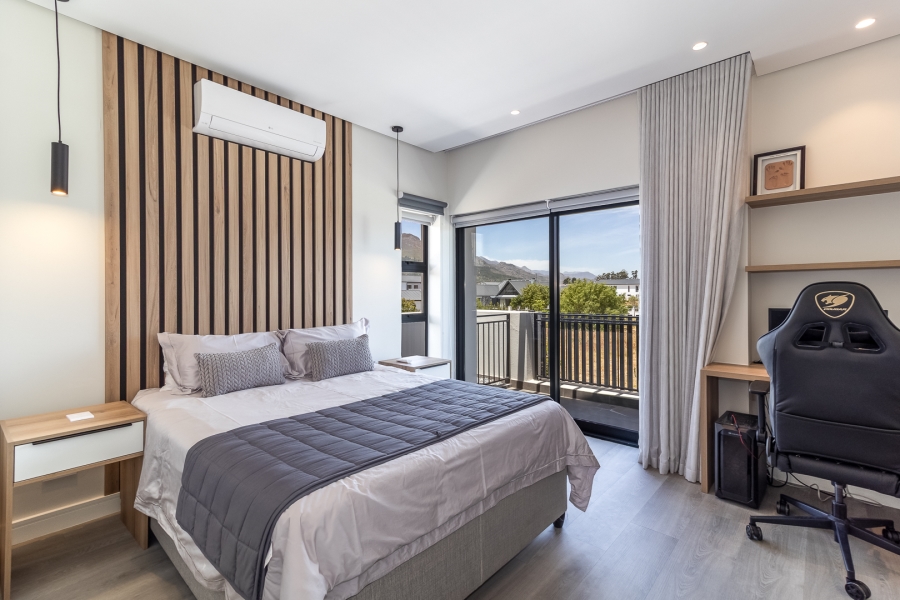 6 Bedroom Property for Sale in Pearl Valley at Val de Vie Western Cape